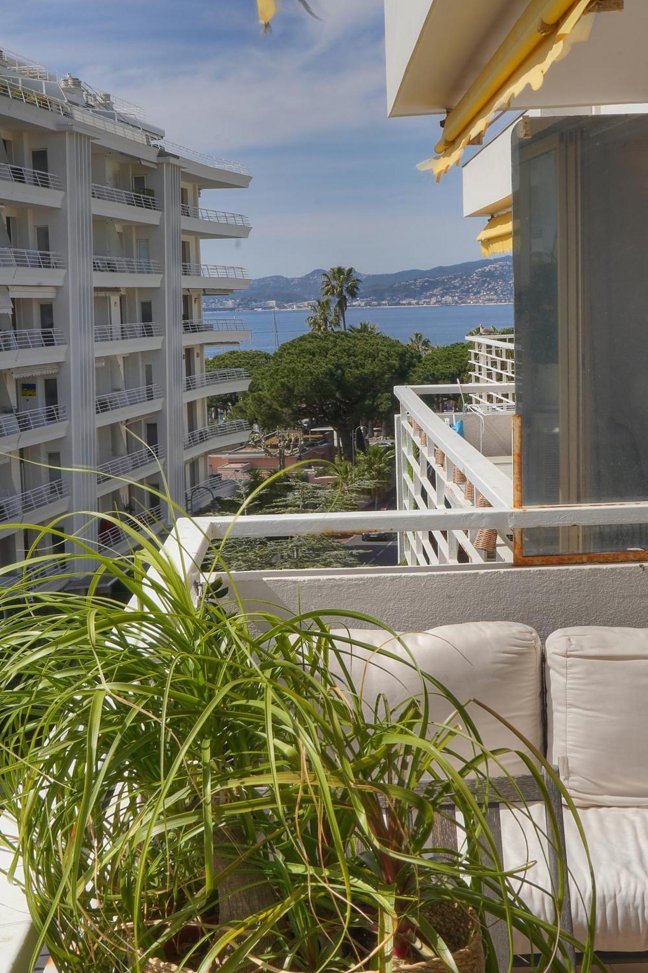 Frgk "Etoile Du Sud Terrasse Vue Mer Palm Beach" 戛纳 外观 照片